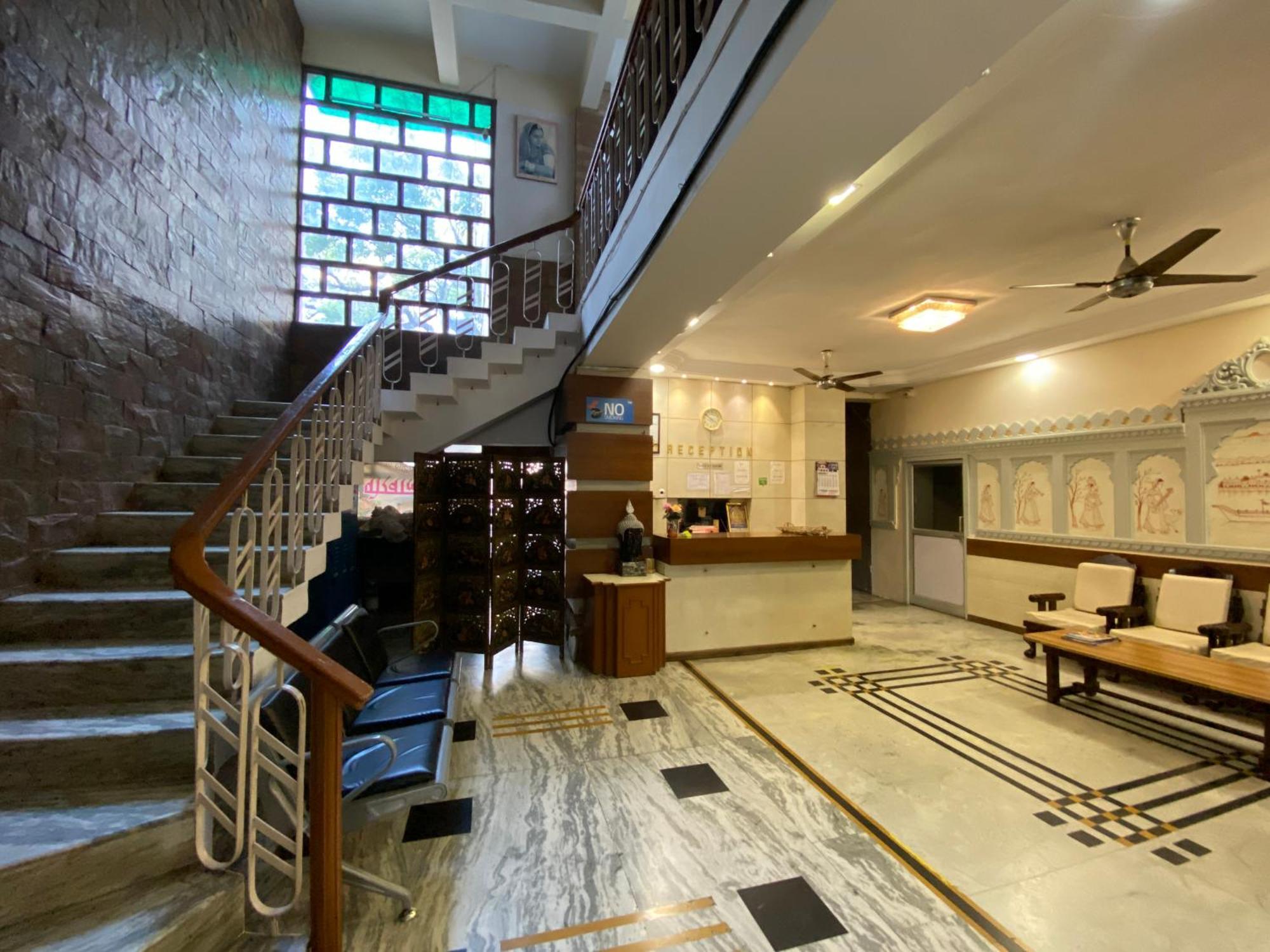 Hotel Damanis Удайпур Экстерьер фото